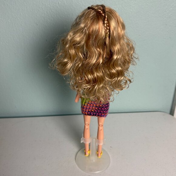 2009 Spin Master Ltd LIV 12" Doll #10523MP Articulated Handmade Dress - Picture 4 of 5